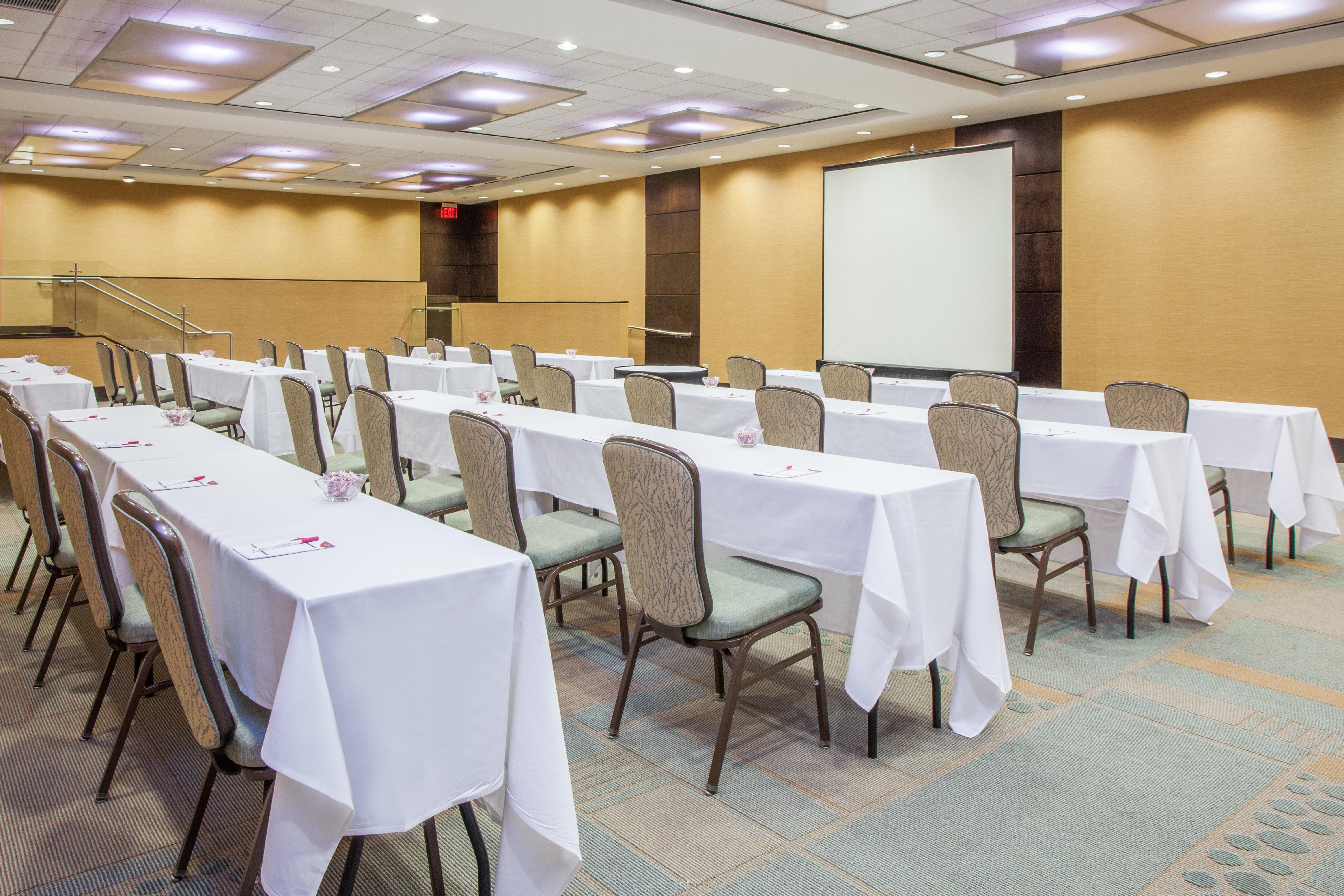 Crowne Plaza Hotel Glen Ellyn/Lombard By Ihg Extérieur photo