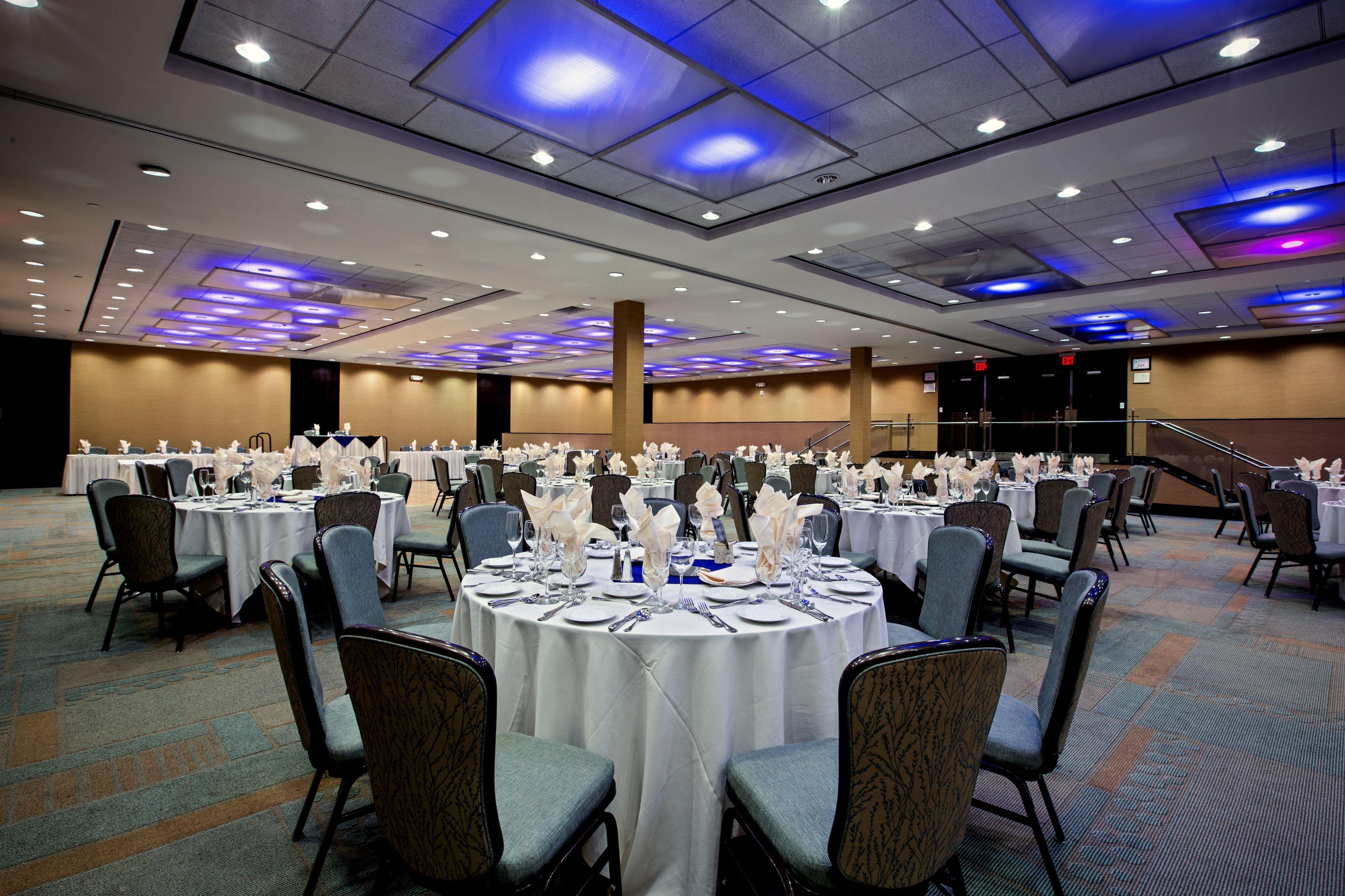 Crowne Plaza Hotel Glen Ellyn/Lombard By Ihg Extérieur photo