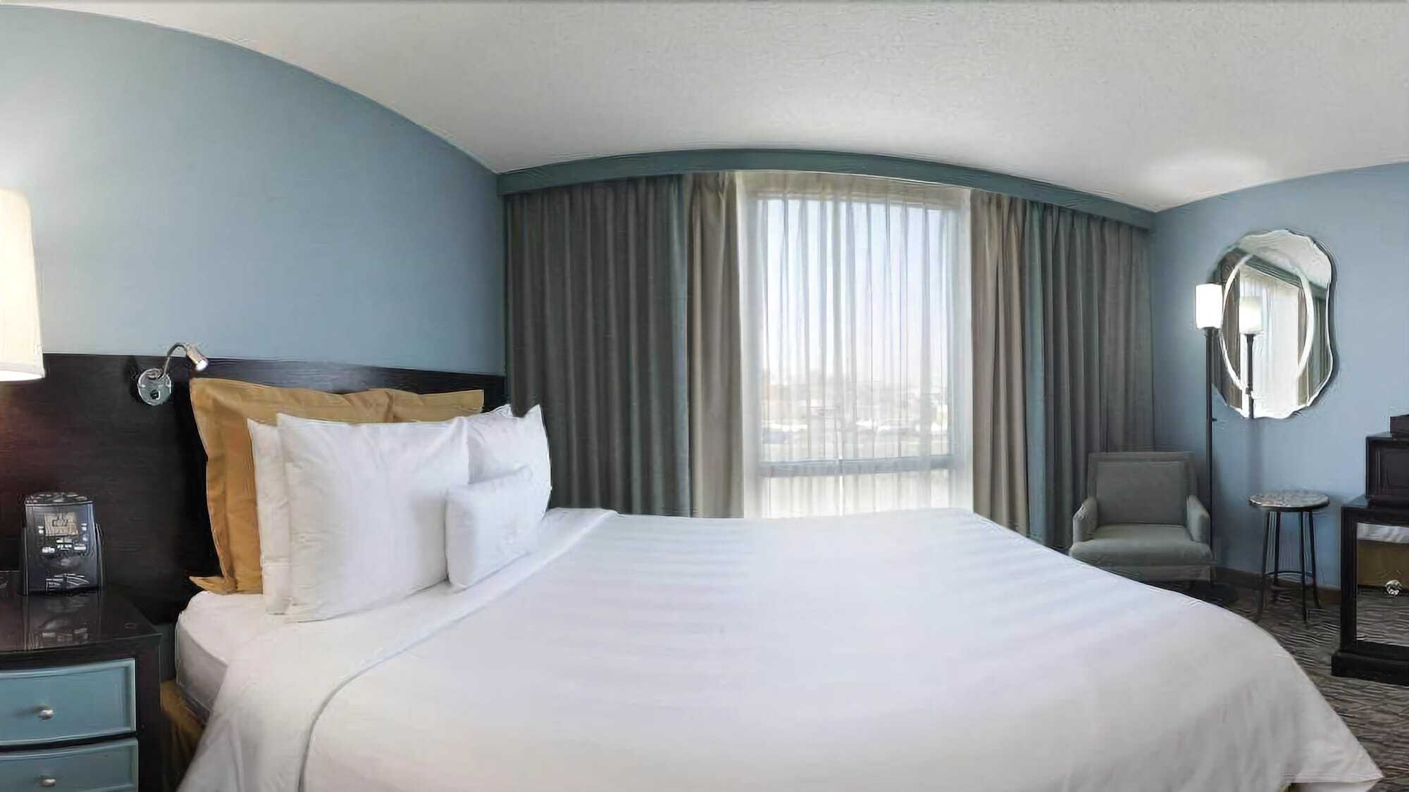 Crowne Plaza Hotel Glen Ellyn/Lombard By Ihg Extérieur photo